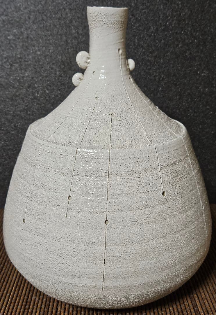 日展審査員【日展特選作家】背戸窯　名工【加藤釥】作　白い壺　花入れ　オブジェ