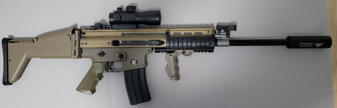 次世代電動ガン SCAR-L CQC タン