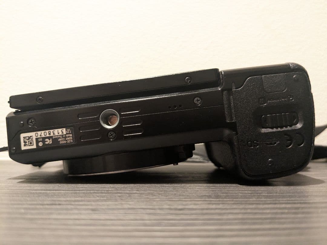 SONY α6000 ILCE-6000 美品 本体のみ バッテリー付属