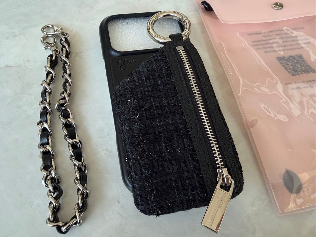 【新品未使用】ajew エジュー iPhone17pro ブラックツイード