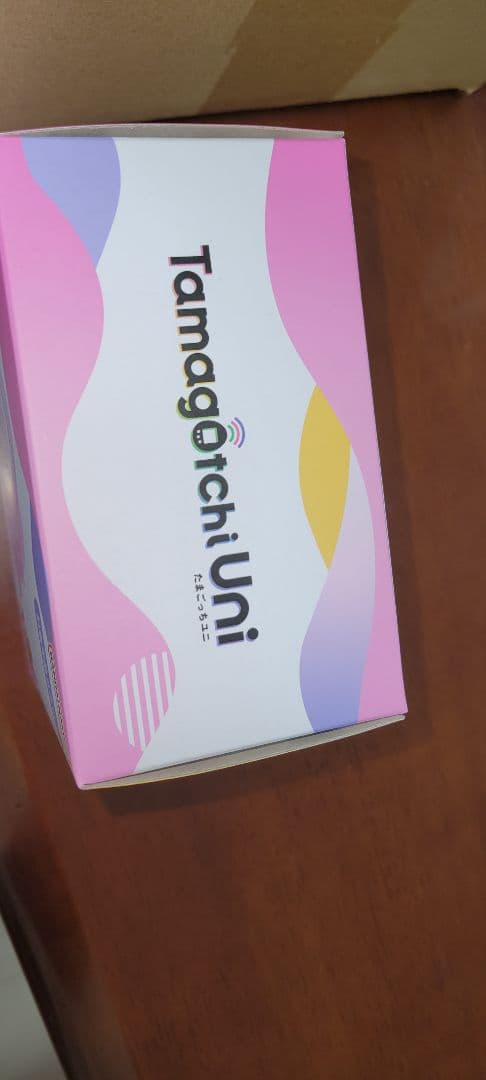 Tamagotchi UNI　たまごっちユニ　オーロラピンク