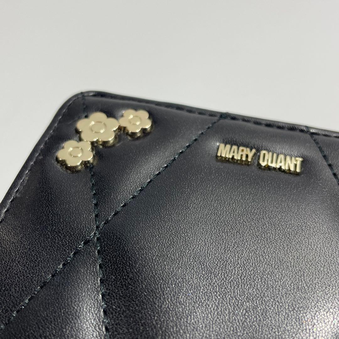 【まゆみ】マリークワント プチデイジーメタルキルト ウォレット 二つ折り