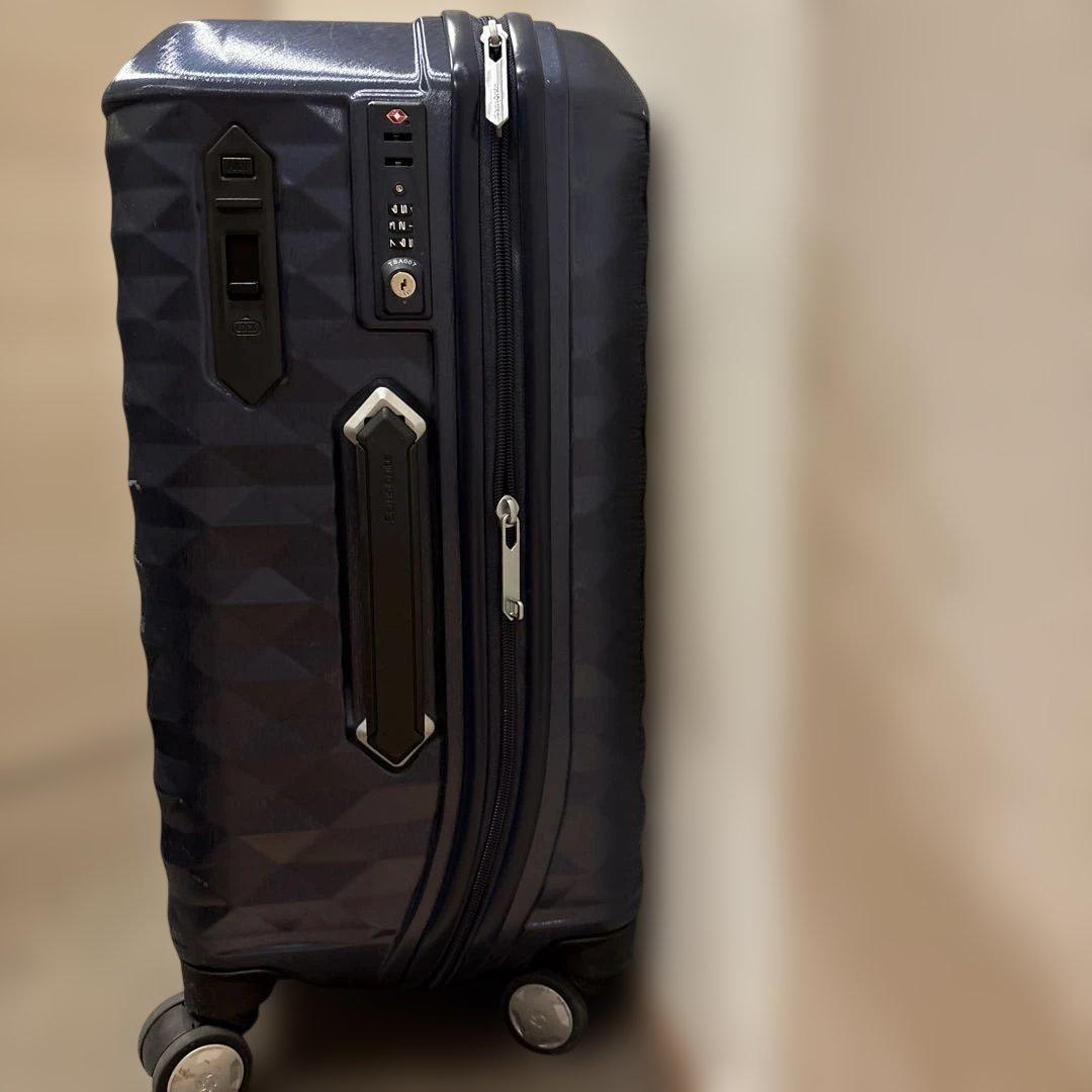 Samsonite ネイビー キャリーケース　ポリゴン　スピナー55