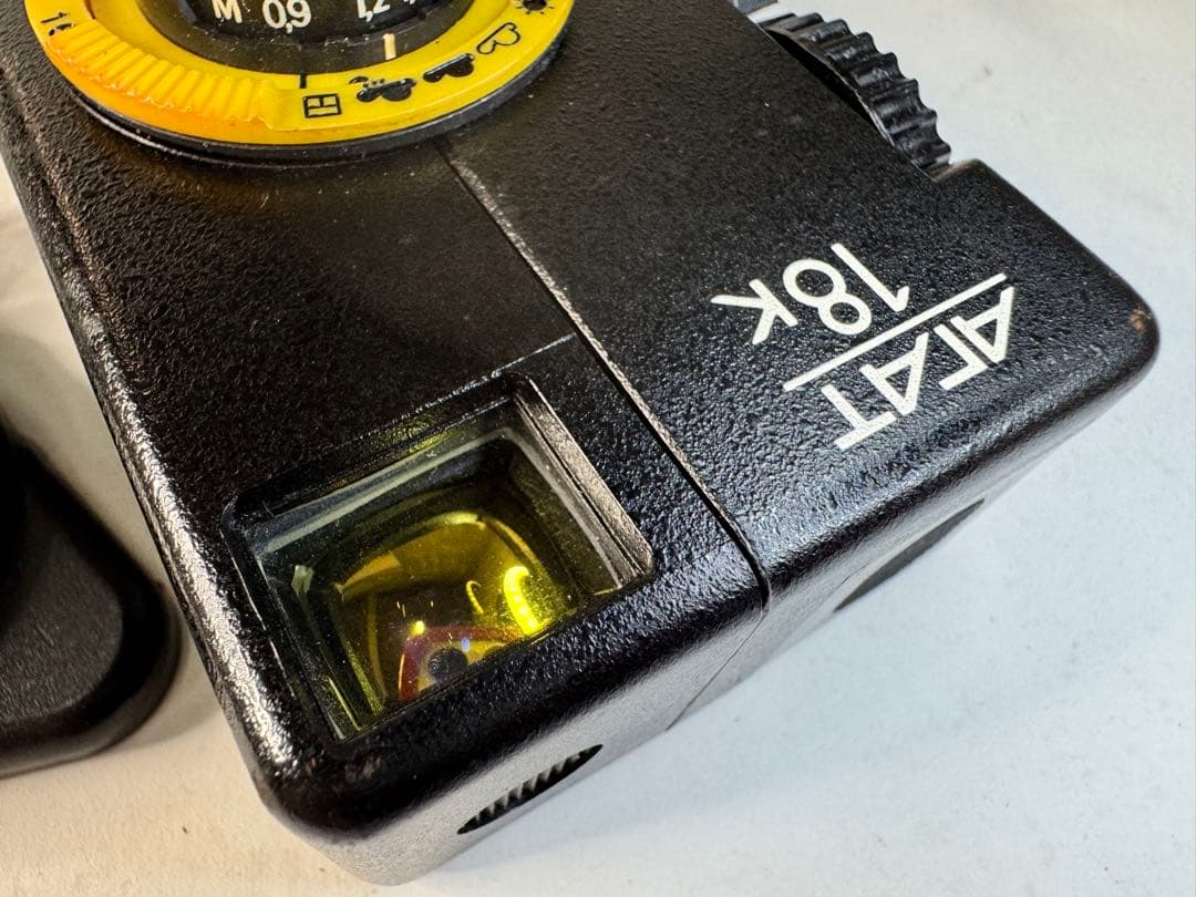 AGAT 18K トイカメラ