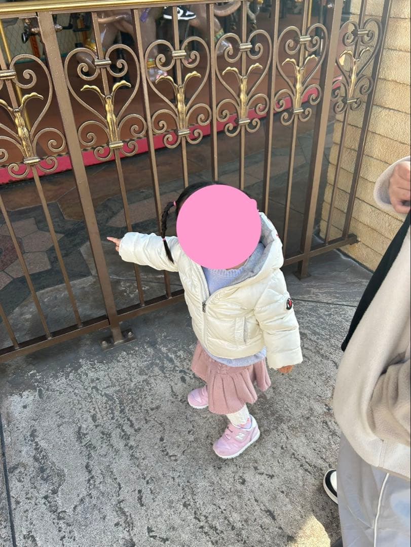 MONCLER ホワイトダウンコート　80cm クリーニング済み