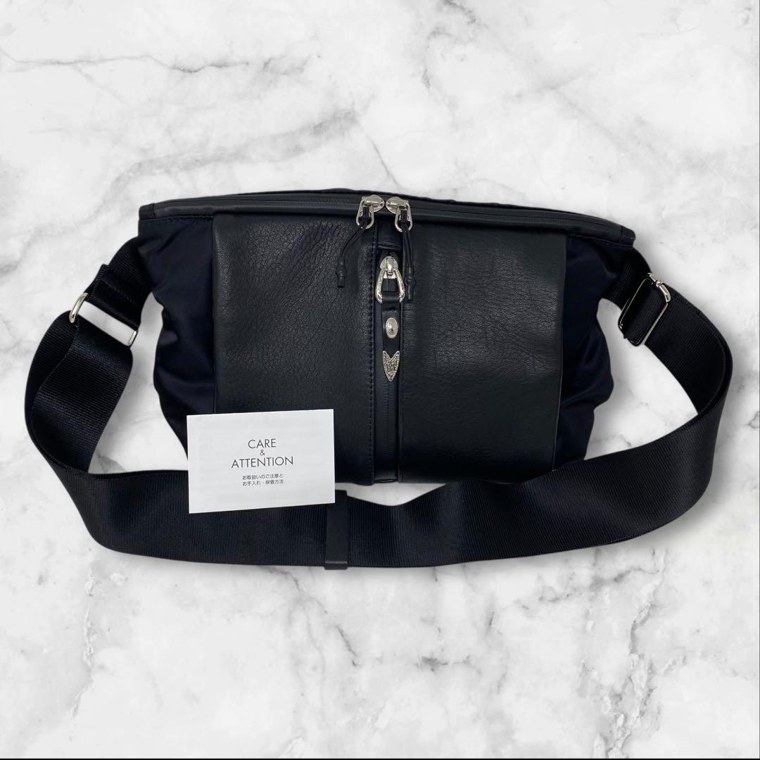 ear PAPILLONNER × BURLAP OUTFITTER ショルダー