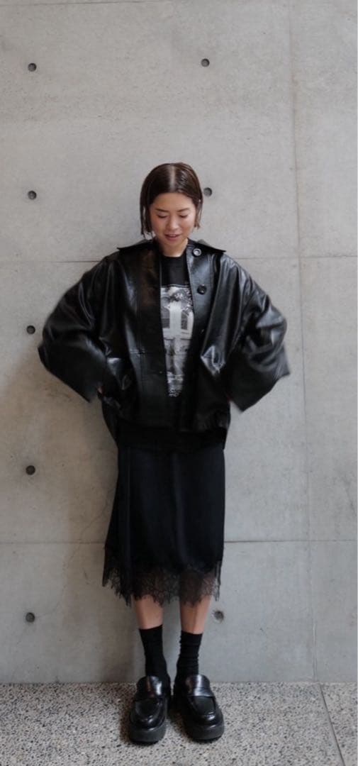 machatt レースサテンスカート　完売色ネイビー