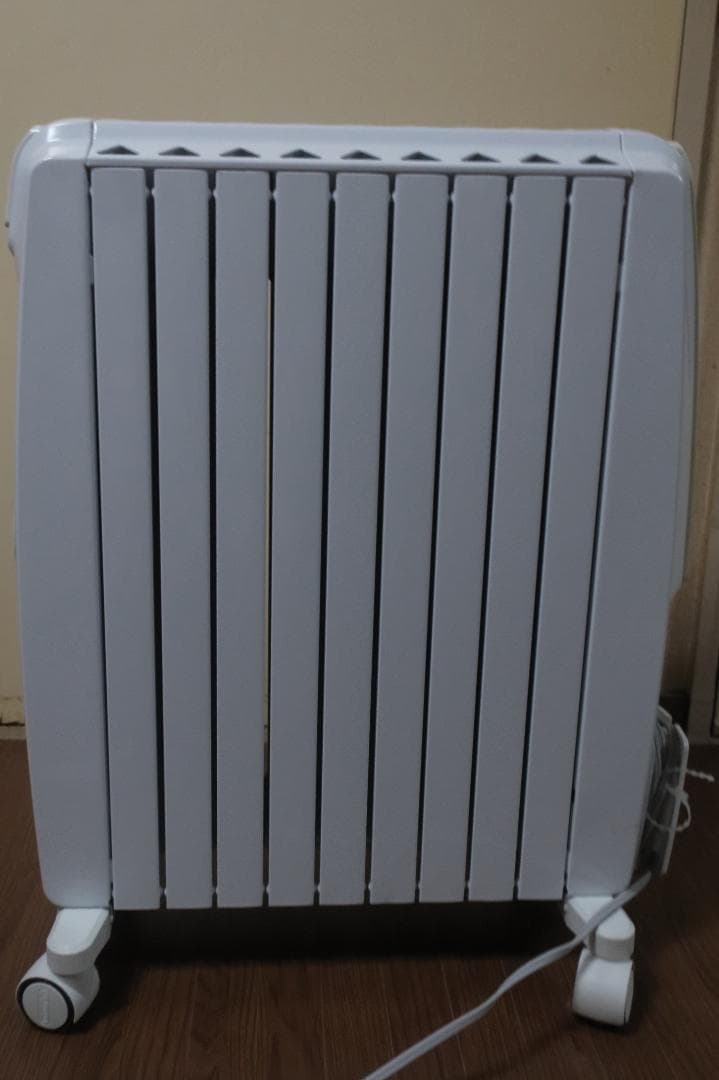 デロンギ　オイルヒーター　 ドラゴンデジタルスマート QSD0915-WH