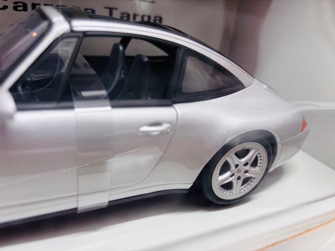 未開封新品送料込1/18 Porsche Carrera targaミニカー