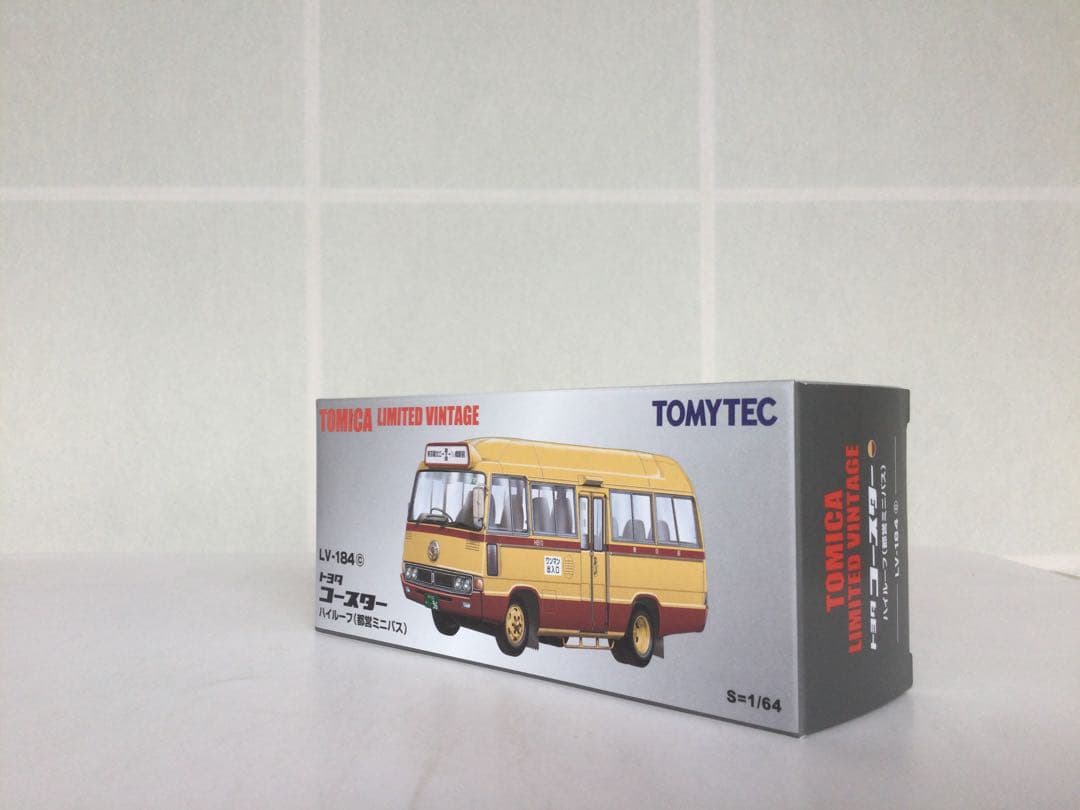 トミカリミテッドヴィンテージ LV-184c トヨタ コースター