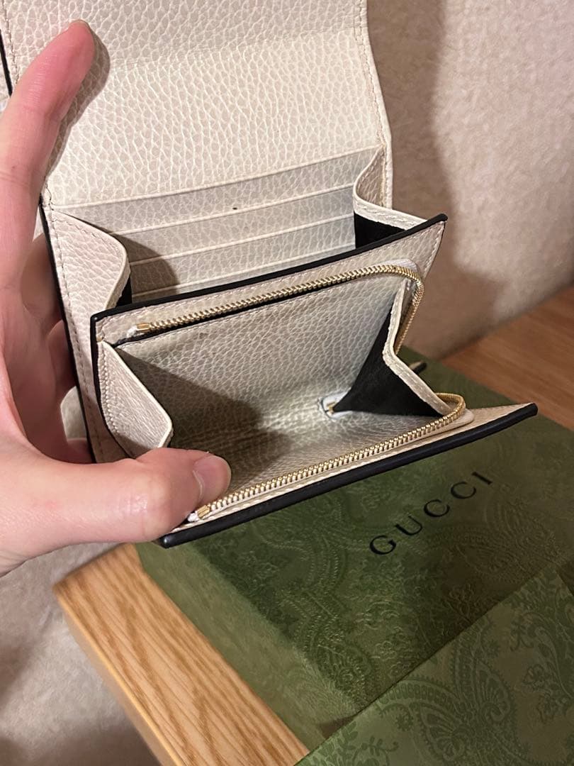 GUCCI 二つ折り財布 ホワイト/グレー