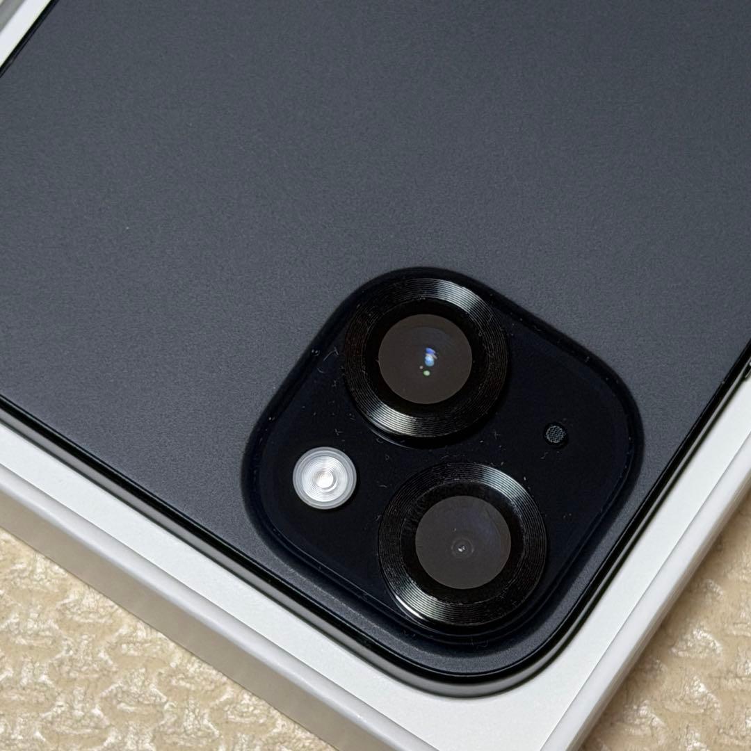 バッテリー100% iPhone15Plus 128GB SIMフリー 本体