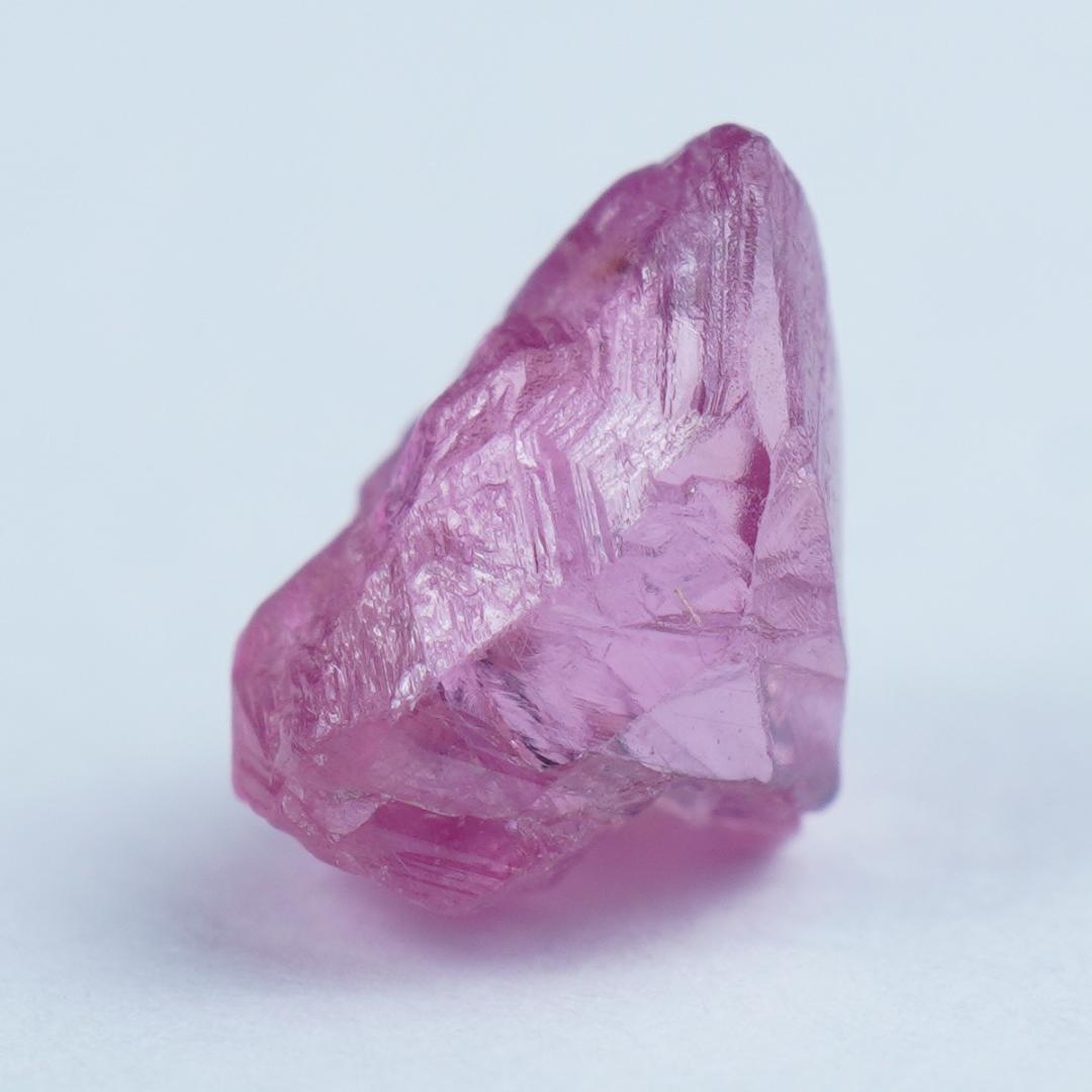 ウインザサファイア　結晶　タンザニア産