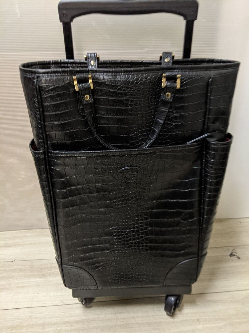 未使用品【SWANY】スワニーキャリーバッグ　クロコ型押し 高級