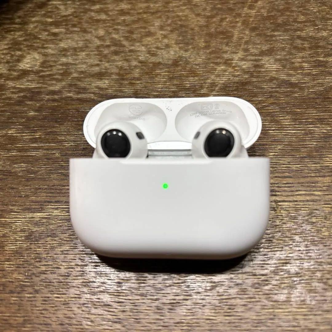Airpods Pro2 (USB Type-C)。ケース付き。