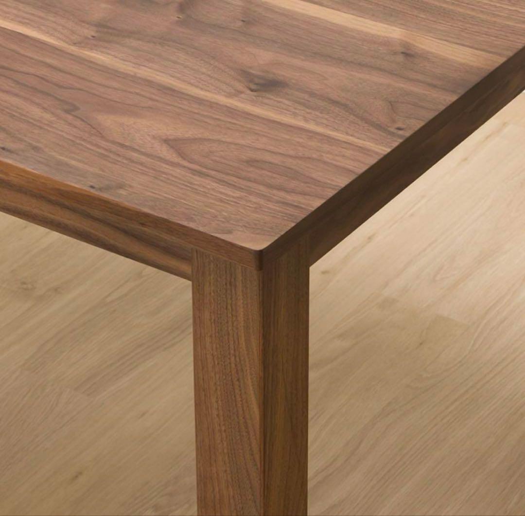 ダイニングテーブル（天然木突板ウォールナット）