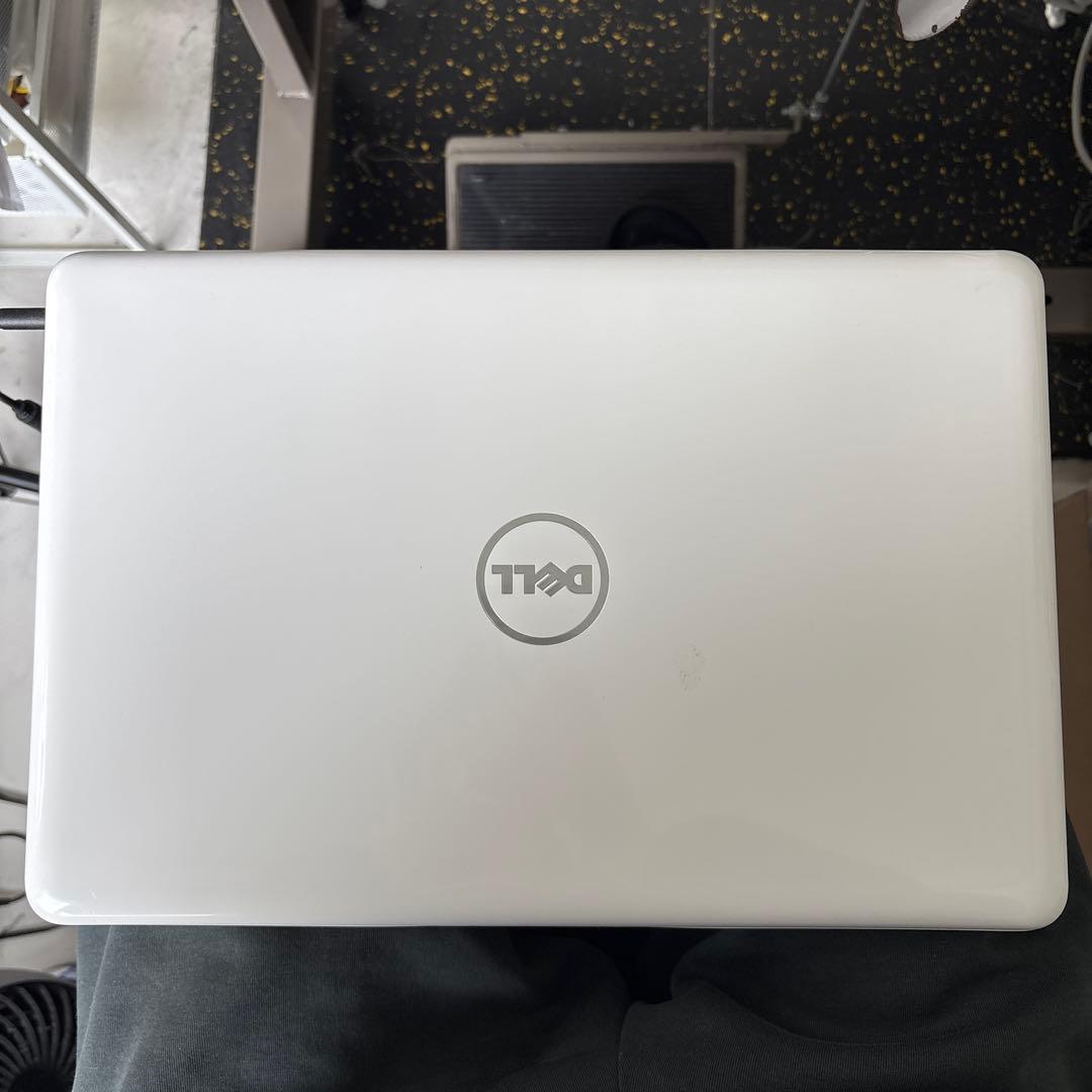 Dell Inspiron 5567／i3-7100U／4GB 値下げ可