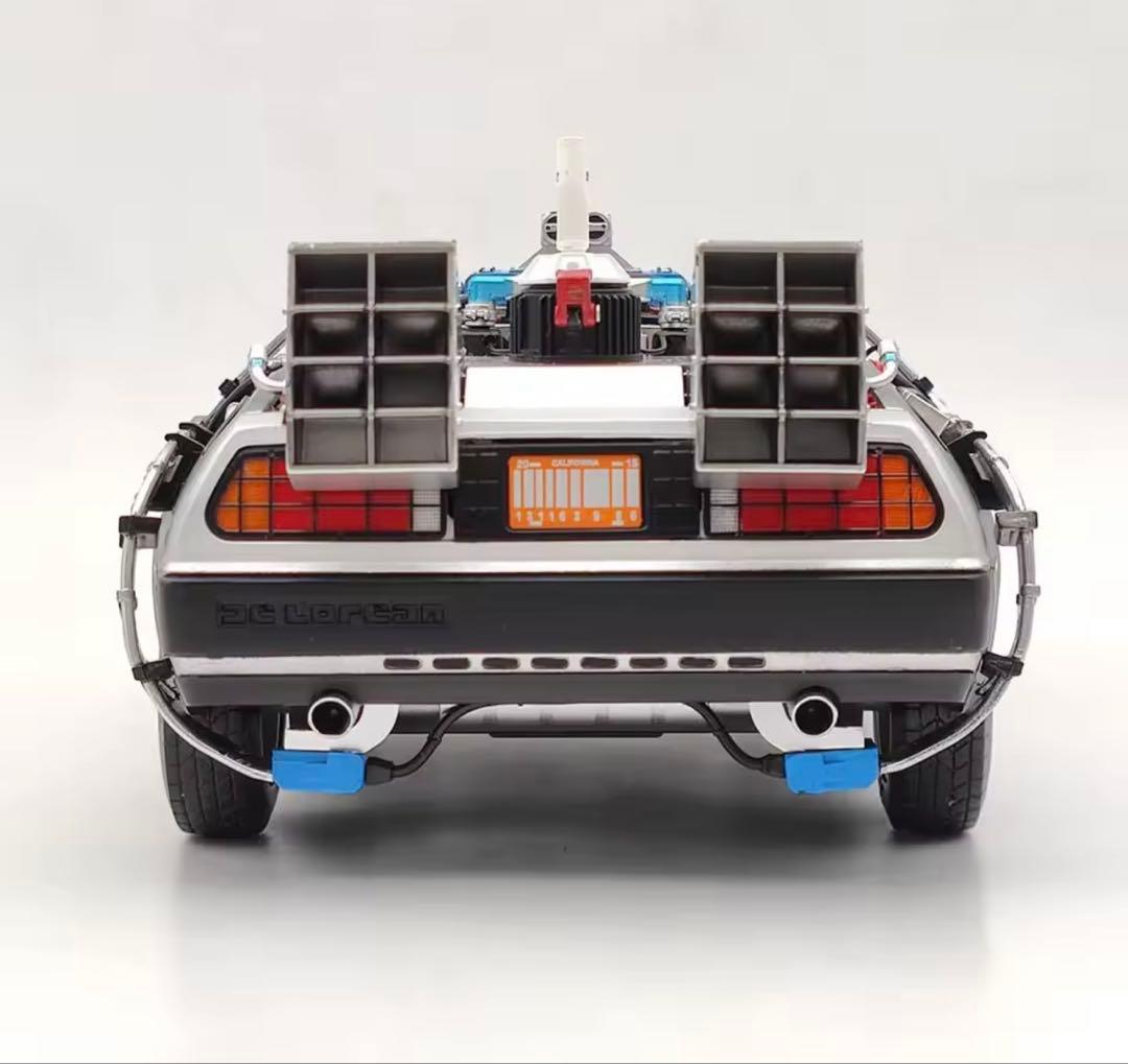 デロリアン 1:18 バック・トゥ・ザ・フューチャー