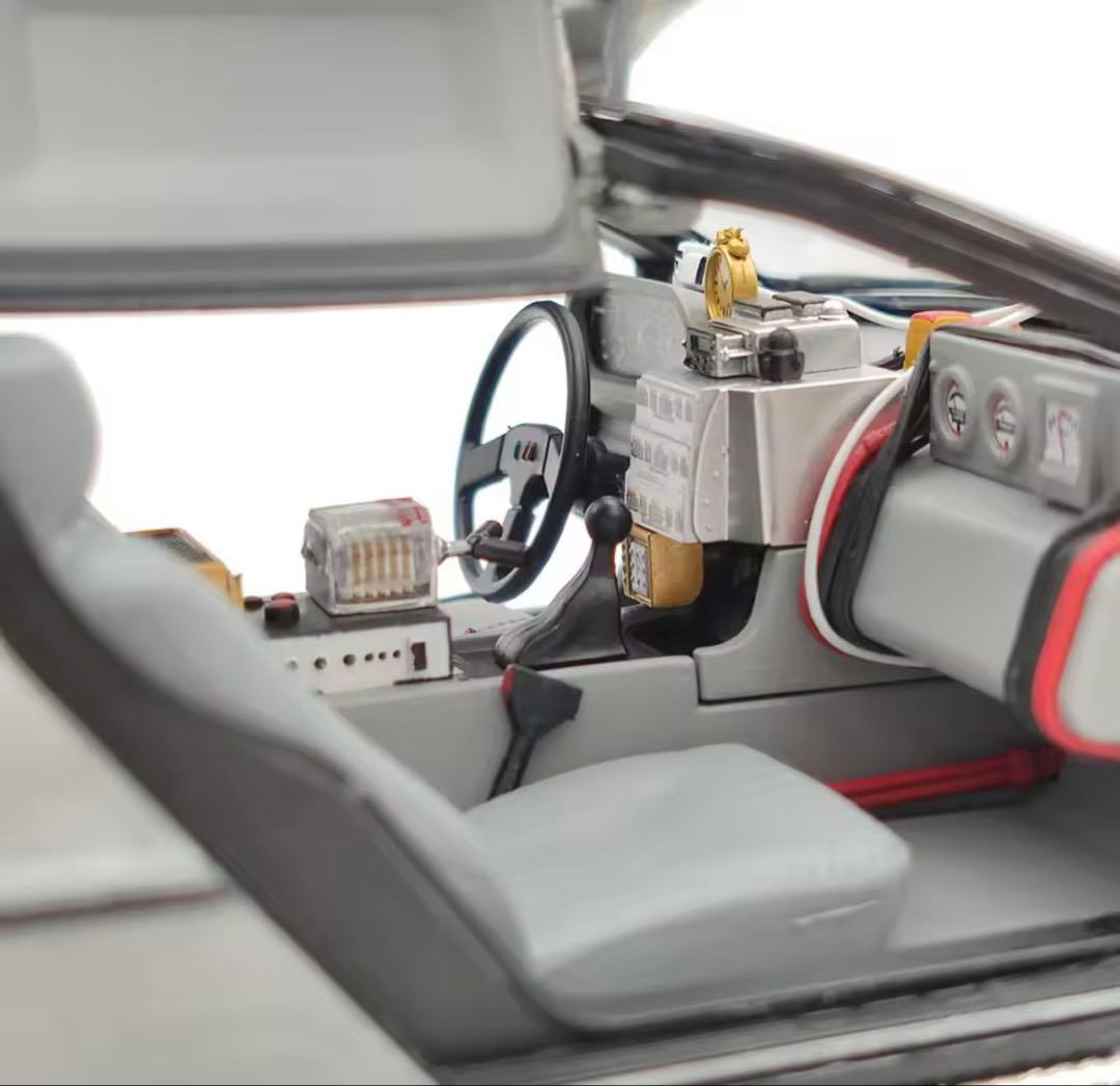 デロリアン 1:18 バック・トゥ・ザ・フューチャー