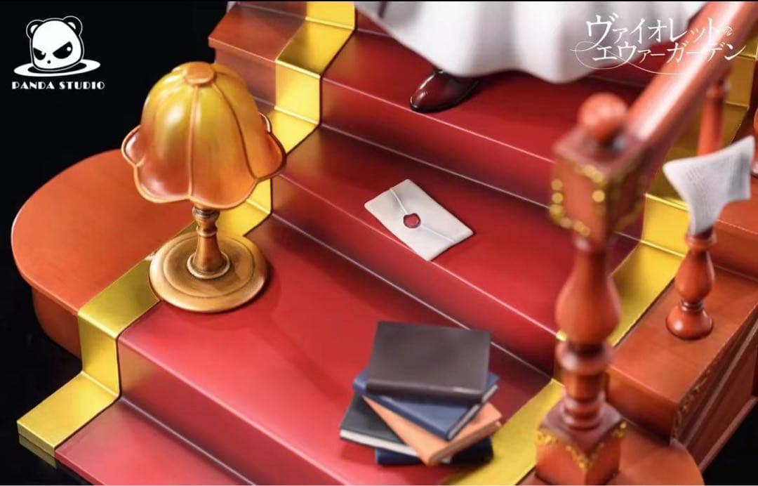 ヴァイオレット・エヴァーガーデン Panda フィギュアガレージキットスタチュー