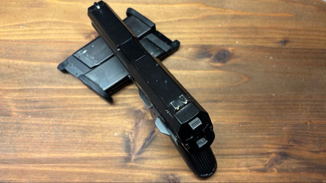 【ガスブローバック】東京マルイUSP　予備マガジン付き