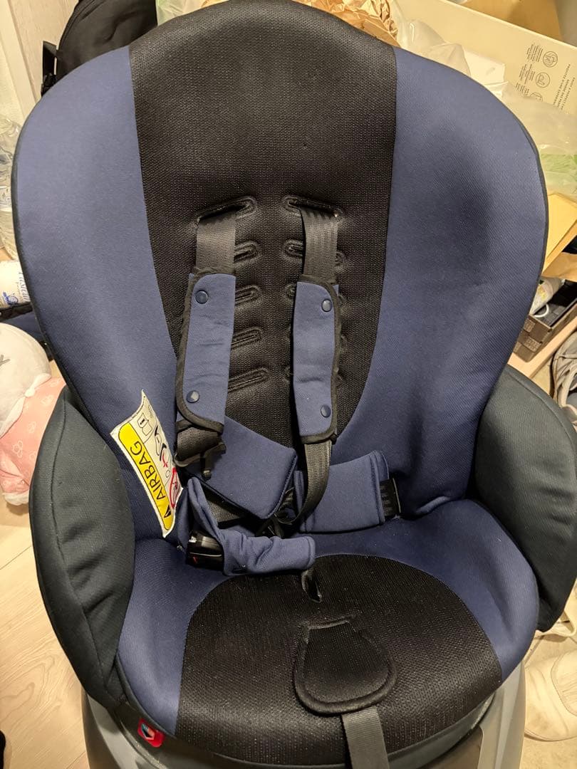 アップリカ ディアターンプラス チャイルドシート回転 フラット シートベルト固定