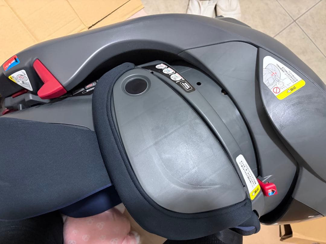アップリカ ディアターンプラス チャイルドシート回転 フラット シートベルト固定