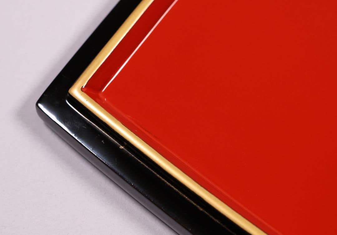 【MA941】輪島塗 宝尽くし蒔絵 二段重 木製漆器 漆芸 重箱 金蒔絵 黒 朱