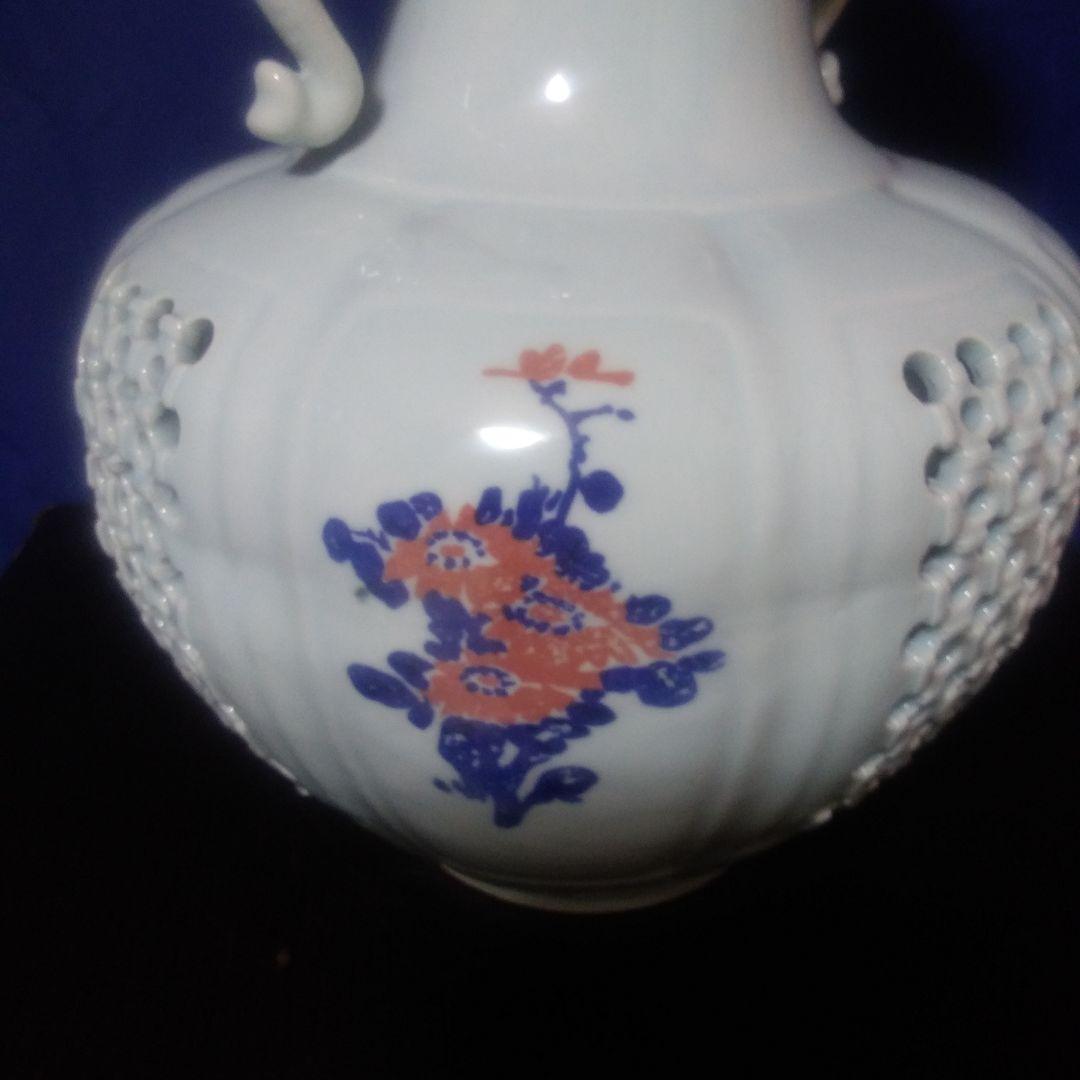 中国、透かし彫り像耳付き花瓶