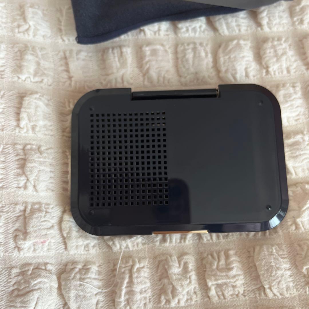 極美品クレドポーボーテ　タンプードルエクラⅡ ベージュオークル00