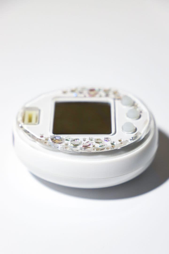 v*t様 Tamagotchi P's (ホワイト) 本体［美品］