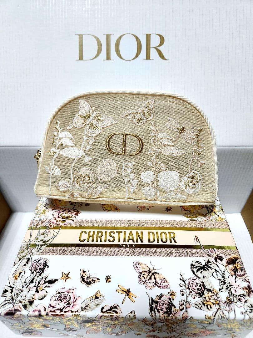 Dior　ディオール　ノベルティ　ポーチ　マザーズデイ　ギフトボックス付