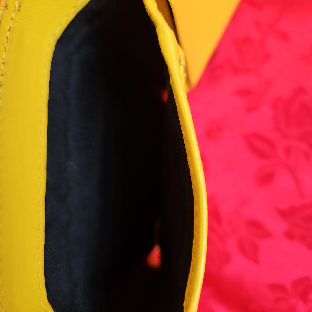 EMILIO PUCCI　エミリオプッチ　折財布　三つ折り　コンパクトウォレット