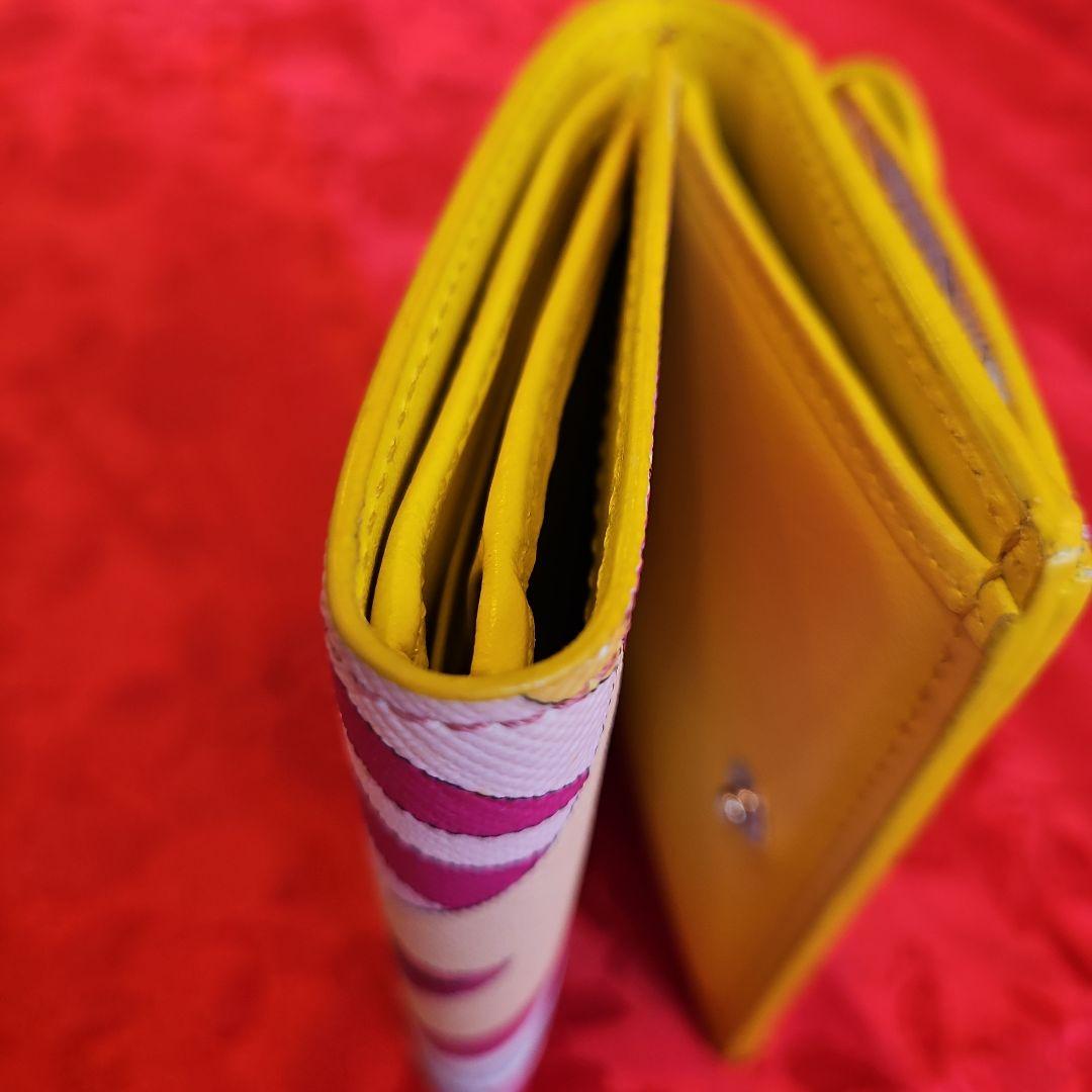 EMILIO PUCCI　エミリオプッチ　折財布　三つ折り　コンパクトウォレット