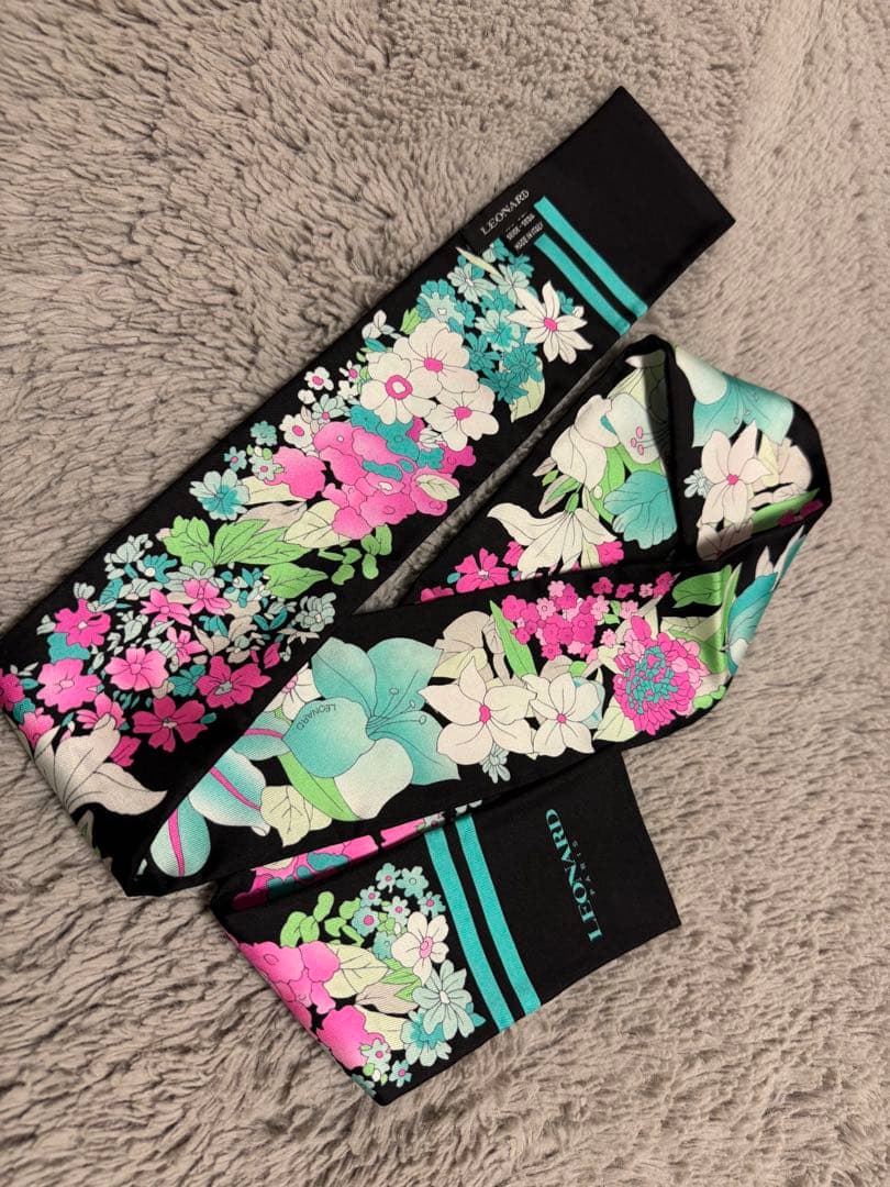 レオナール❤️シルクスカーフ