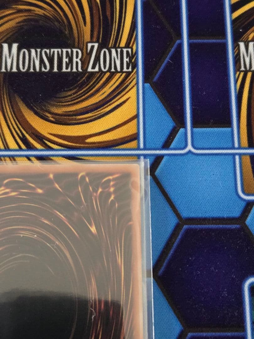 遊戯王 ブラック・マジシャン　25thシークレット　絵違い　右向き