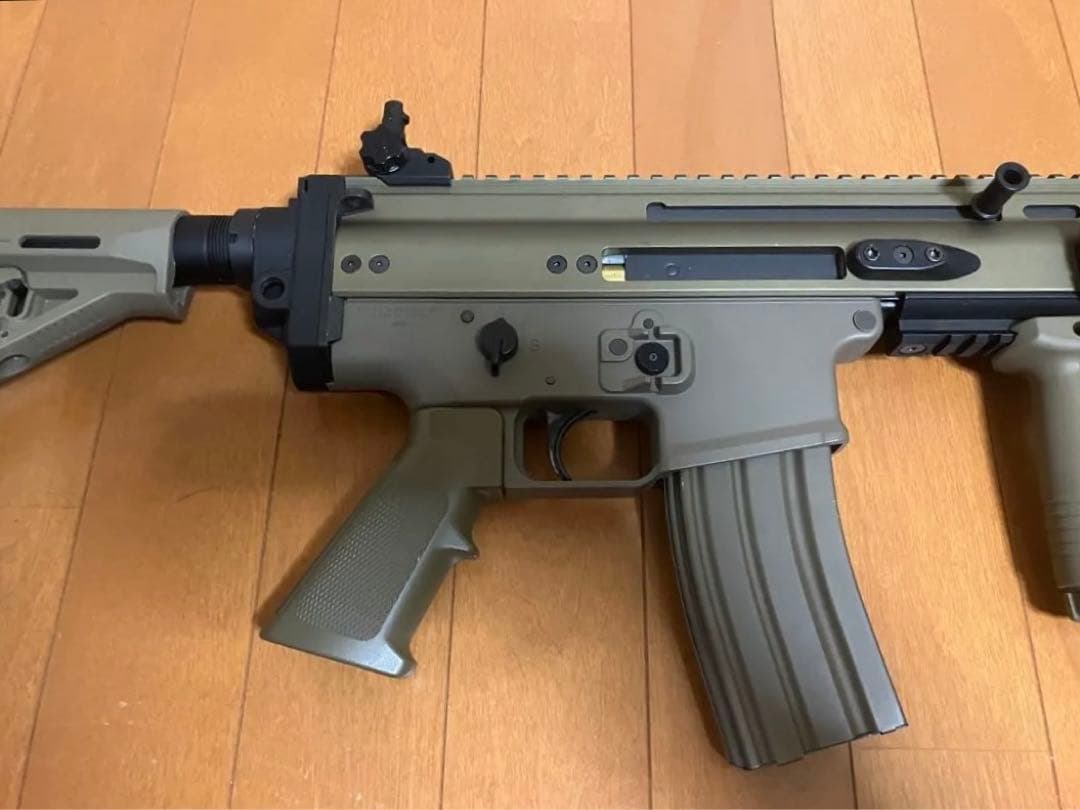 東京マルイ 次世代電動ガン SCAR-L FDE