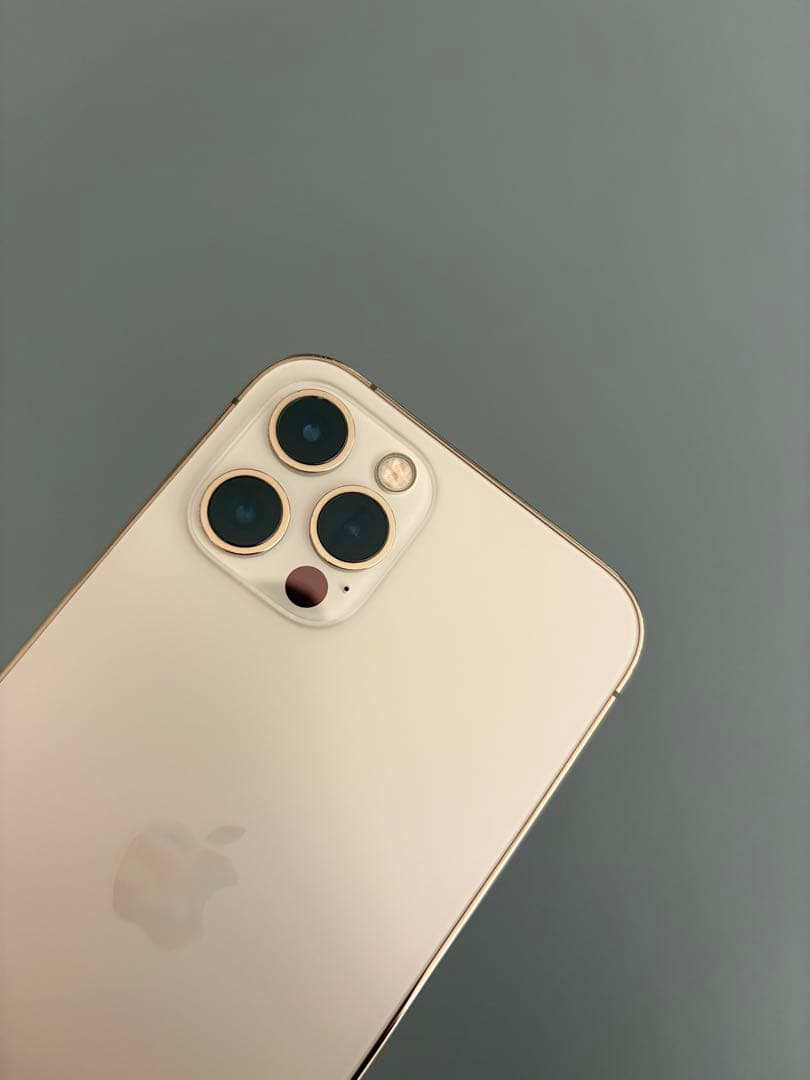 Apple iPhone 12 Pro ゴールド本体