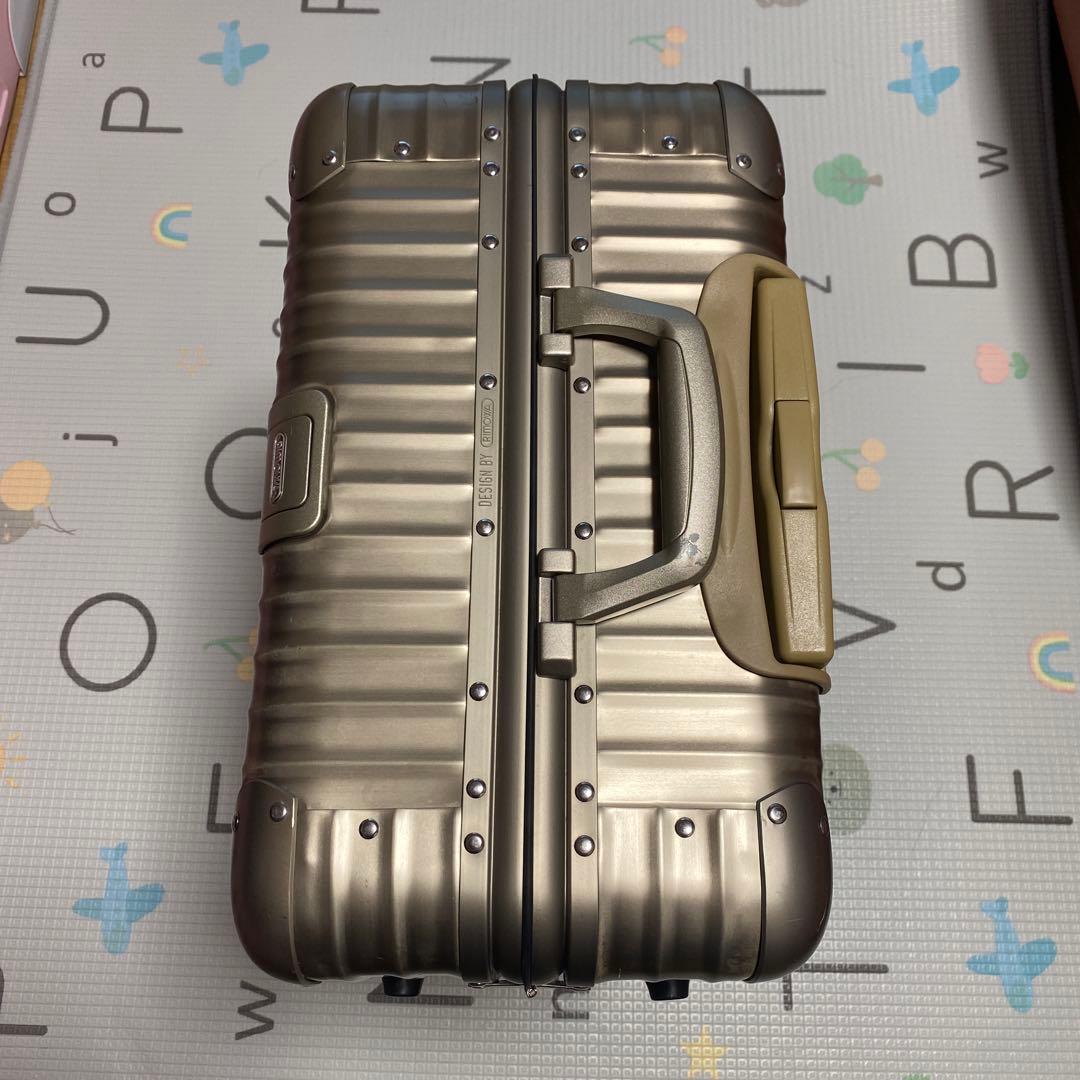 【最終値下げ】リモワ トパーズ チタニウム 64L 4輪 TSAロック チェック