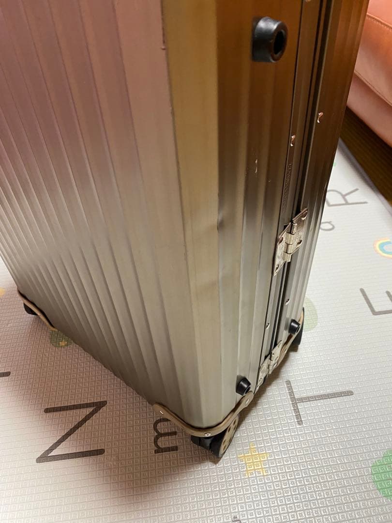 【最終値下げ】リモワ トパーズ チタニウム 64L 4輪 TSAロック チェック