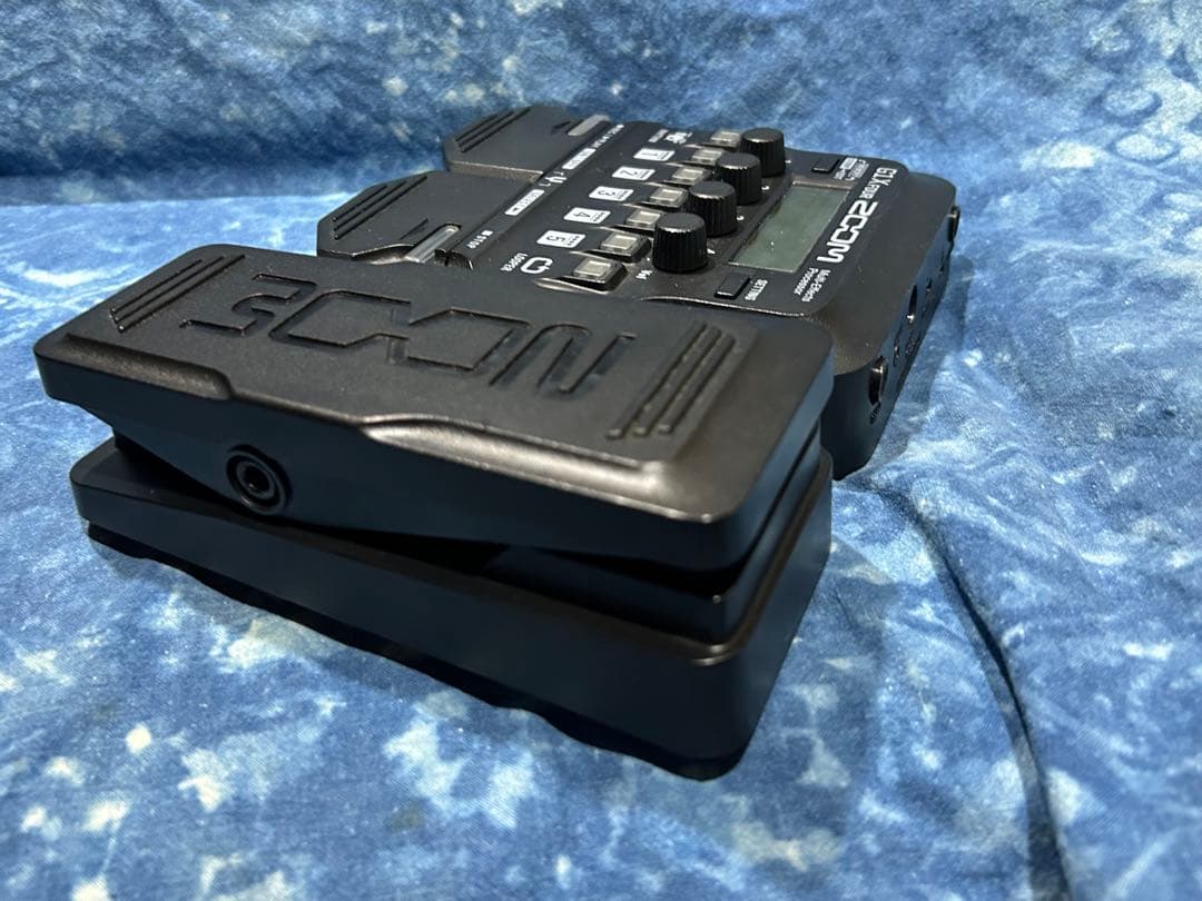 ギター ZOOM G1X four