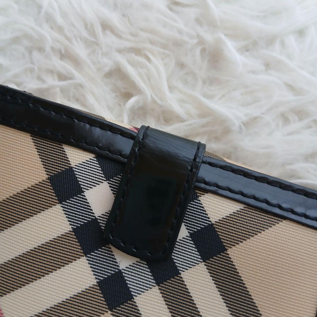 【BURBERRY】ノバチェック　PVC　レザー　ゴールド金具　３つ折り財布
