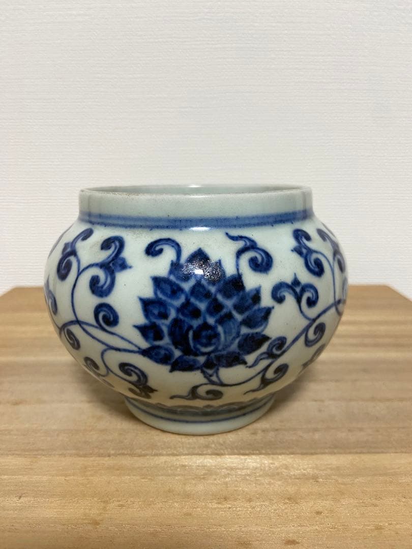 田中　明時代　染付花文壷　大明宣徳年製