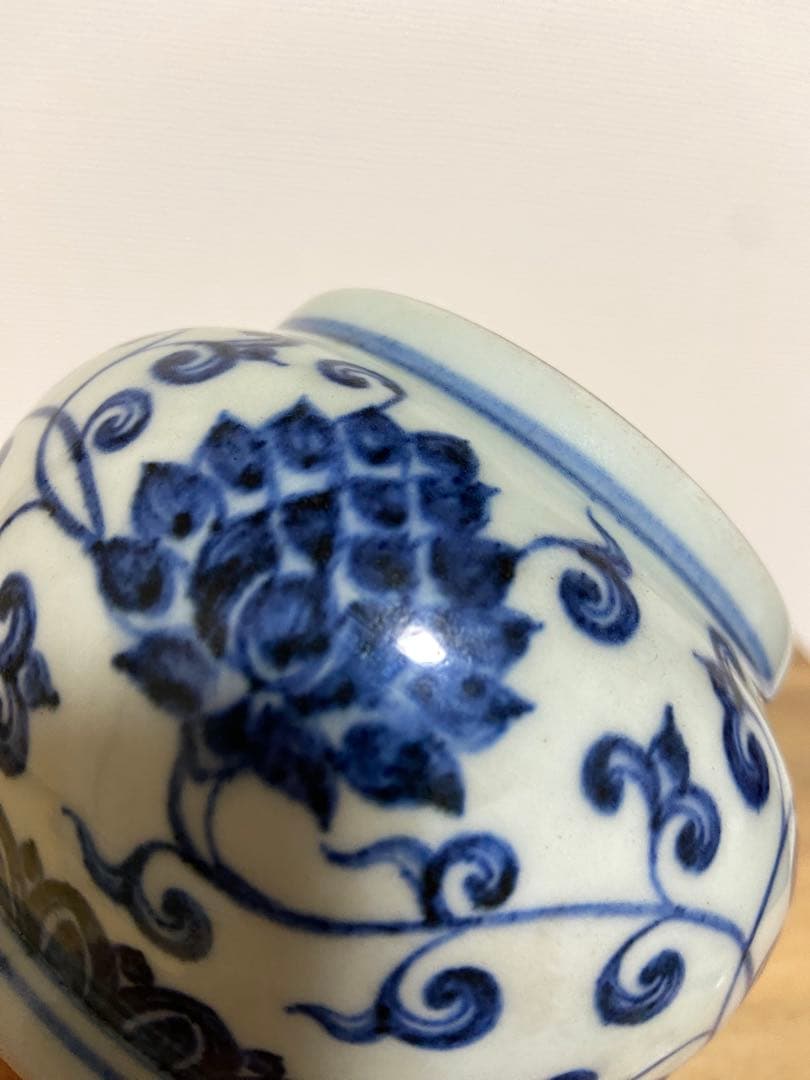 田中　明時代　染付花文壷　大明宣徳年製