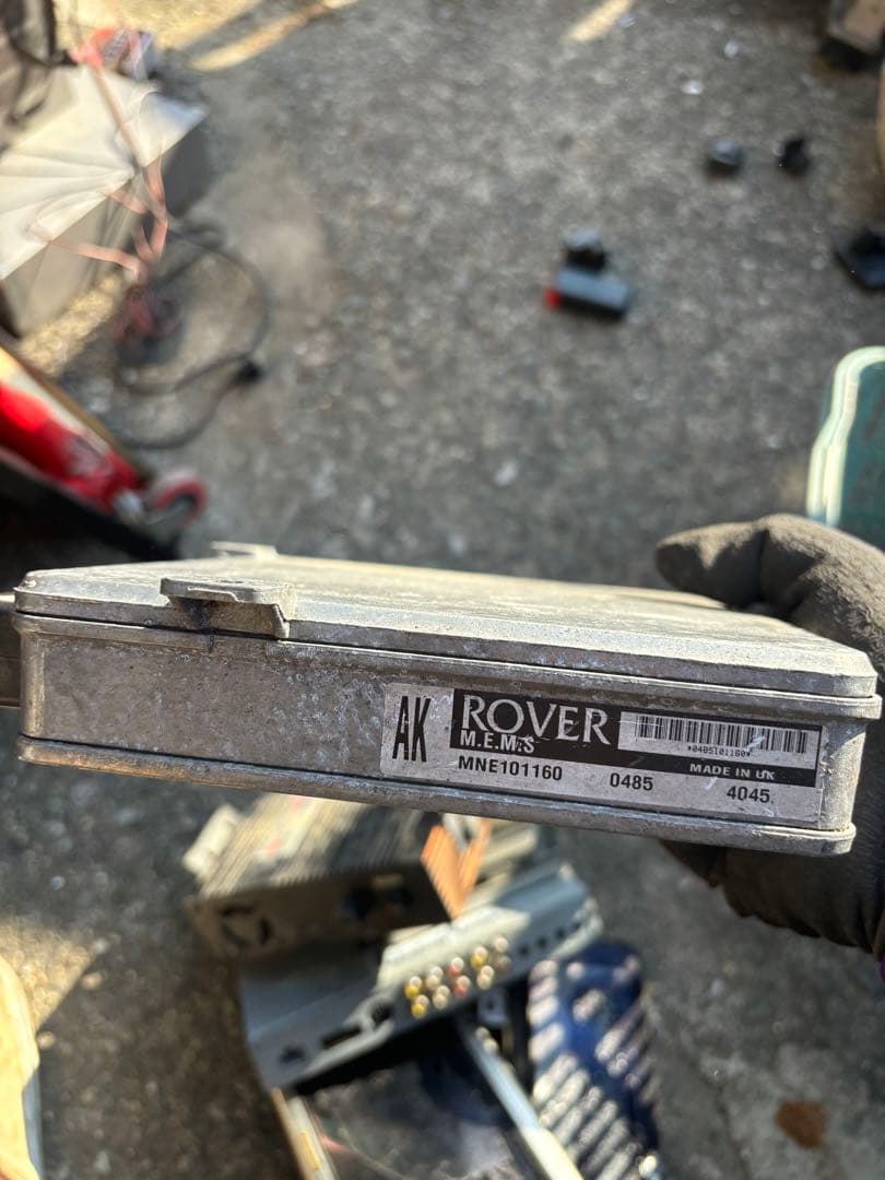 ランドローバー　ECU 2個セット　状態未確認