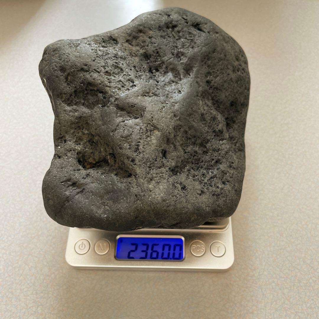 八海石　天然黒石　4個セット 水槽用レイアウト　12.8kg