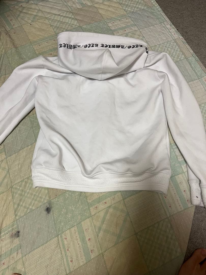 アダムスジャグラー　ホワイトセットアップ