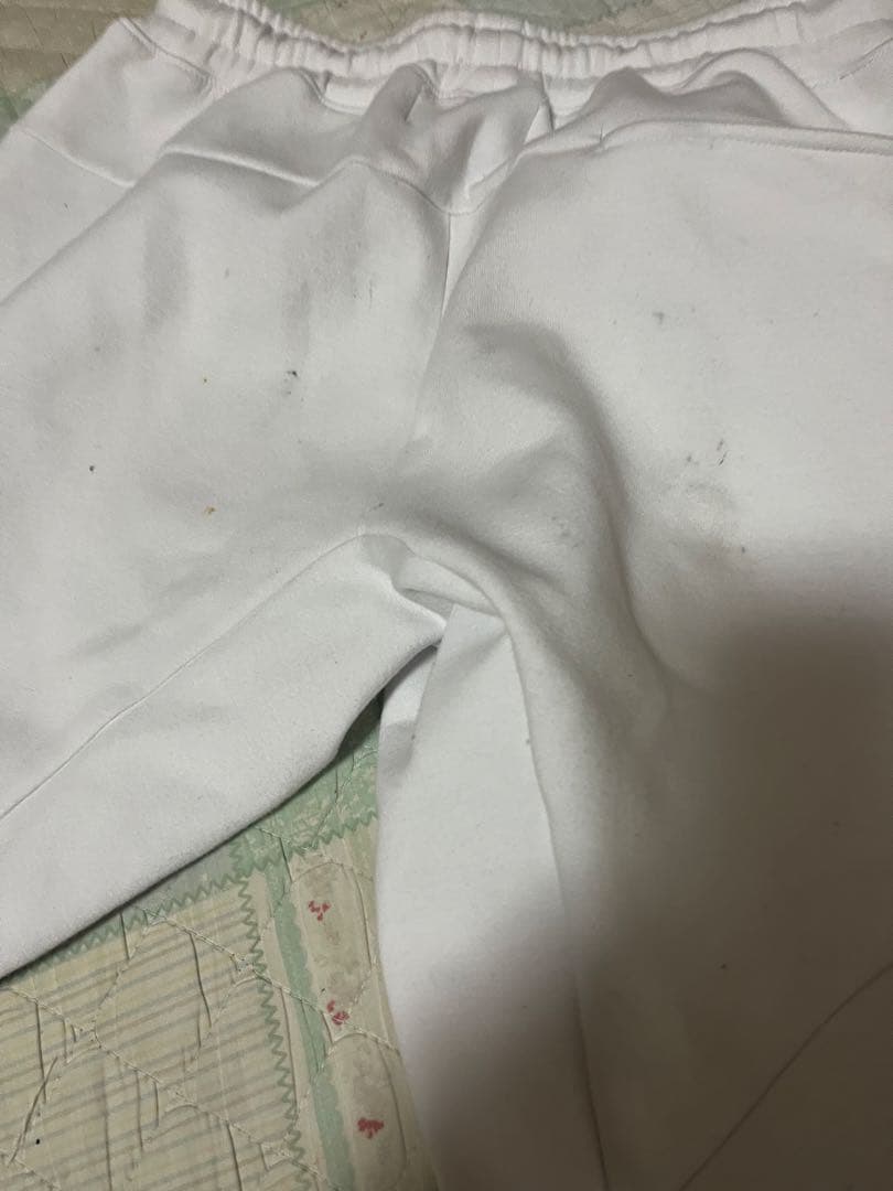 アダムスジャグラー　ホワイトセットアップ