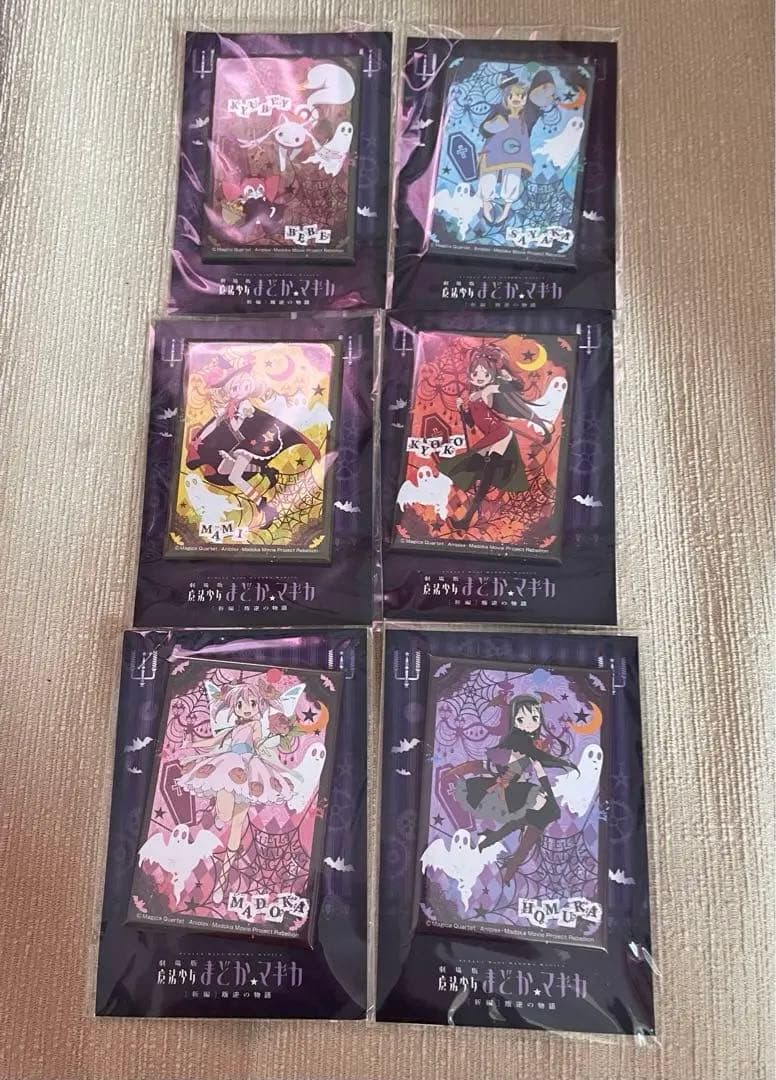 まどマギ スクエア缶バッジ 叛逆の物語 ローソン限定 ポスター付きセット