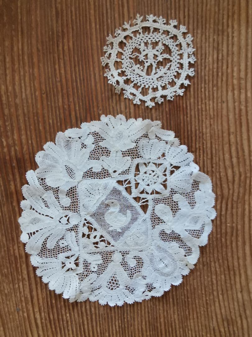 アンティーク 1880年頃 ミラネーゼレース 鴨/家鴨 ボビン編リネンドイリー